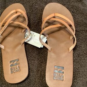NWT TAN THONG SANDALS 👩